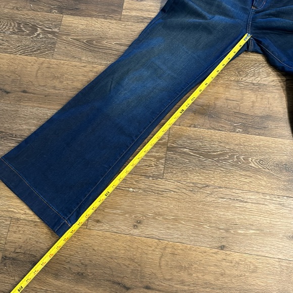 Lauren Conrad Blue Jeans Super High Rise Flare 12S 12 Short Petite - Picture 8 of 8